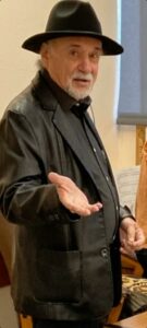 Лев Ратнер